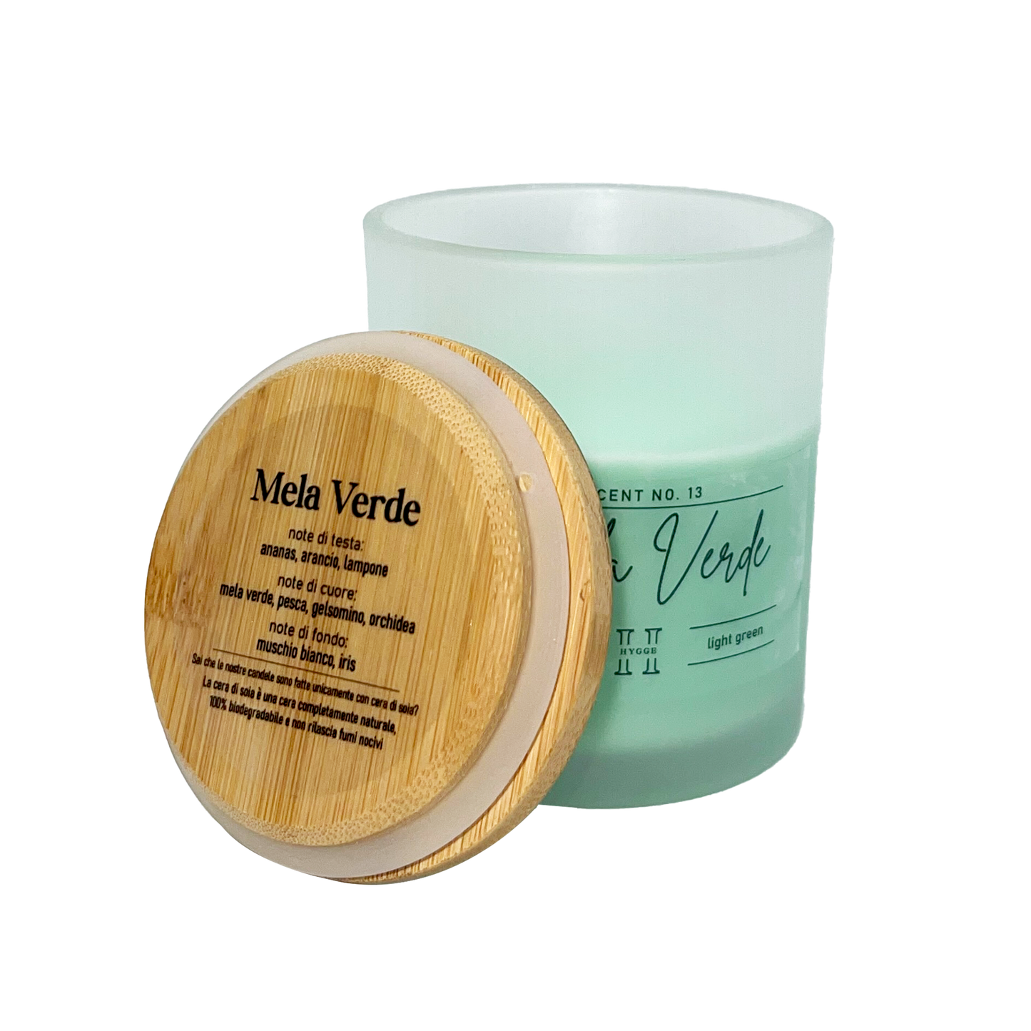 candela profumata verde al profumo di mela verde, dettaglio del tappo in legno con descrizione note olfattive